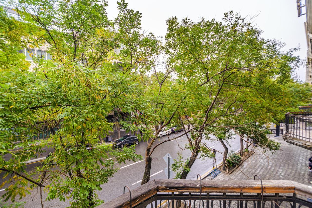 バクーVip Apartamen Nizami Streetアパートメント エクステリア 写真